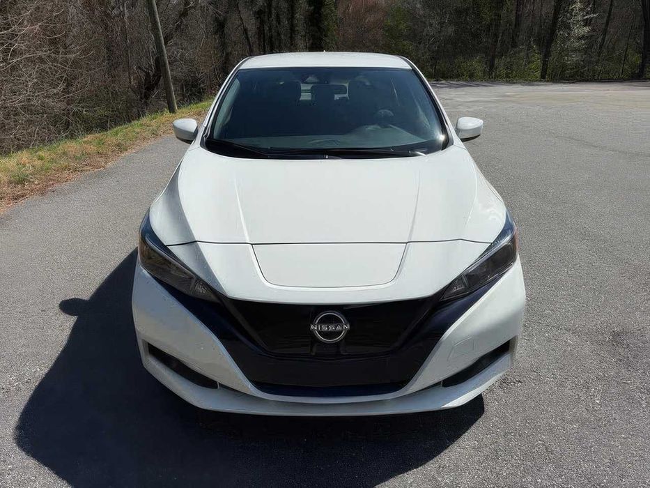 Nissan LEAF S      2025