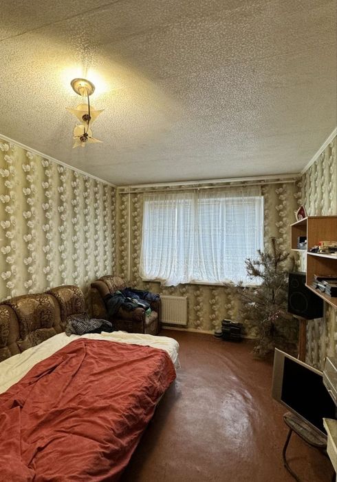 продам в центре Чугуева 3х комнатную квартиру