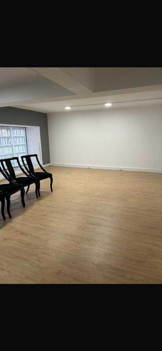 Loja com 170m2 - Junto ao Mercado de Arroios