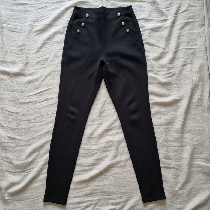 Calzedonia czarne legginsy rurki wyszczuplające wysoki stan srebrne guziki XS S