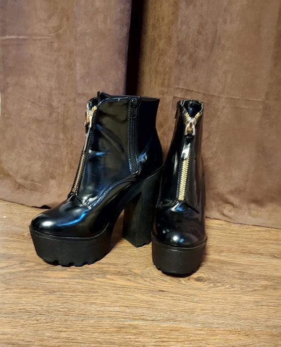 Nowe buty na koturnie