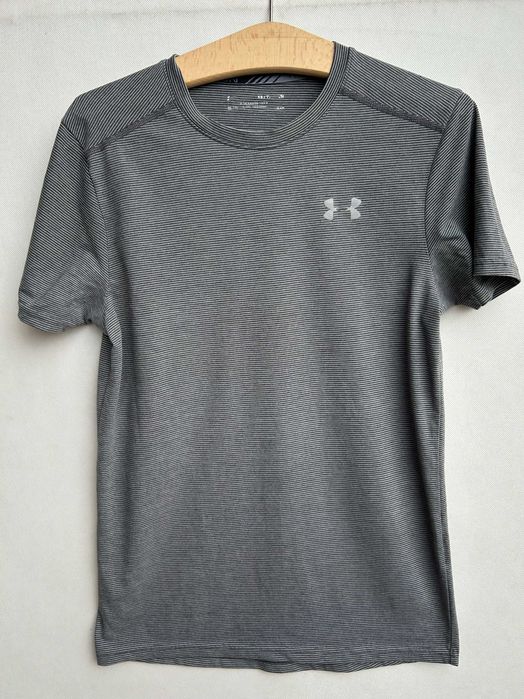 Under Armour _ Szarasportowa koszulka XS
