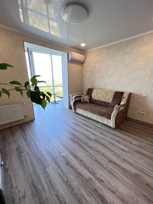 Продаж сучасної видової квартири з автон. опаленням в ЖК Грандбуд (л1)