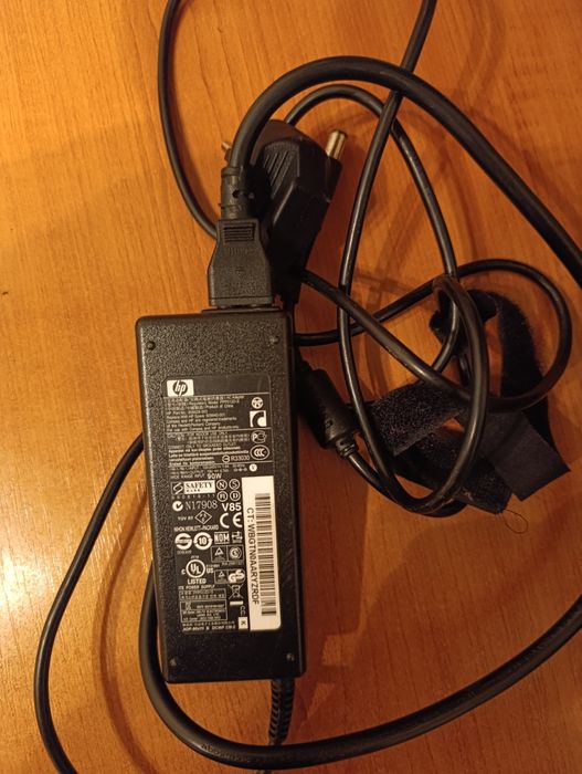 Блок живлення для ноутбука HP 90W 
PPP012D-S
Штекер 4.5x3.0