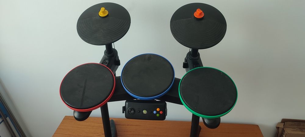 Stolik z perkusją Band Hero do Xbox sprawny