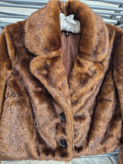 Piękne,  brązowe futerko