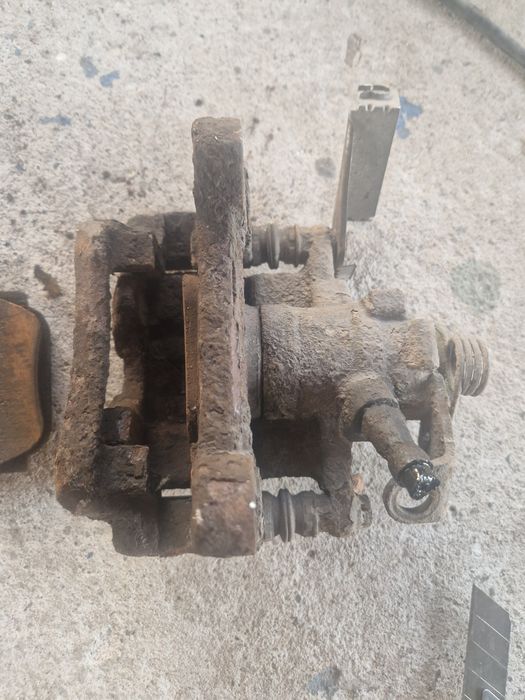 Vw t4 2.5 tdi hamulce tylne  zaciski z jarzmami  wersja 151 HP  tarcze 294 mmm wzmocnione
