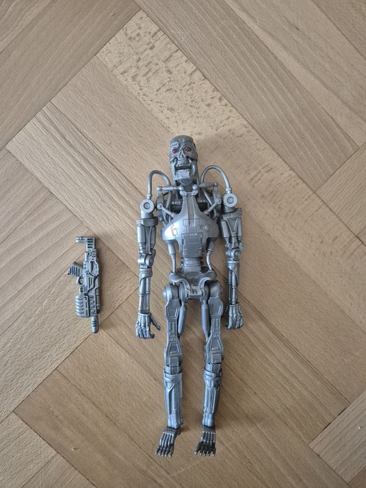Terminator Salvation - T-RIP 10" 2009 figurka