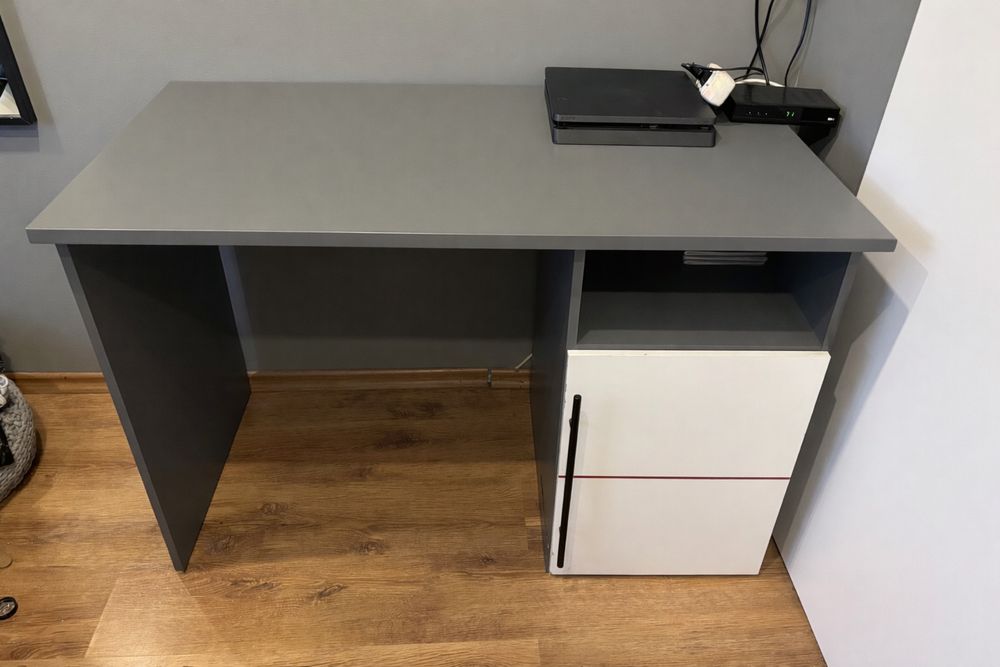 ZA DARMO Biurko  szare