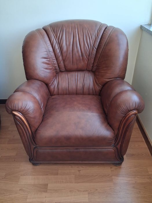 2 Poltronas em Pele Genuína – Bom estado