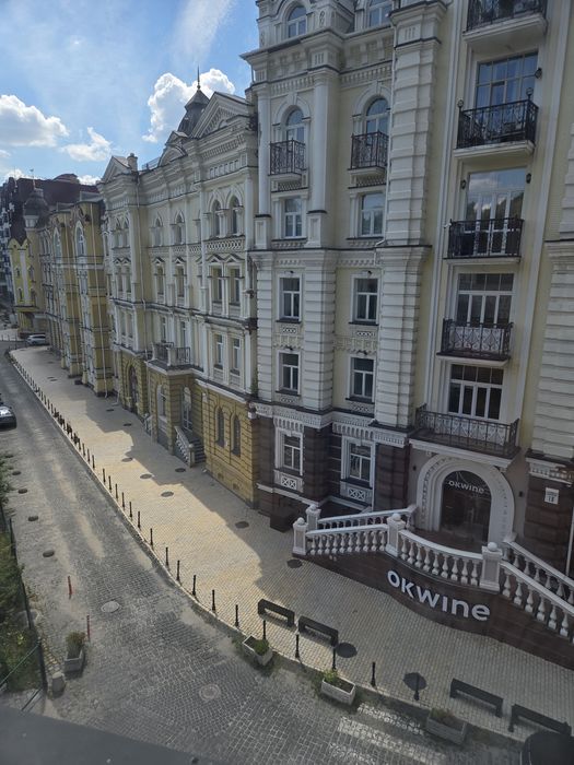 Воздвиженська  22