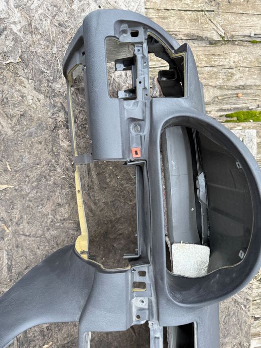 Торпедо консоль  BMW  3 E46