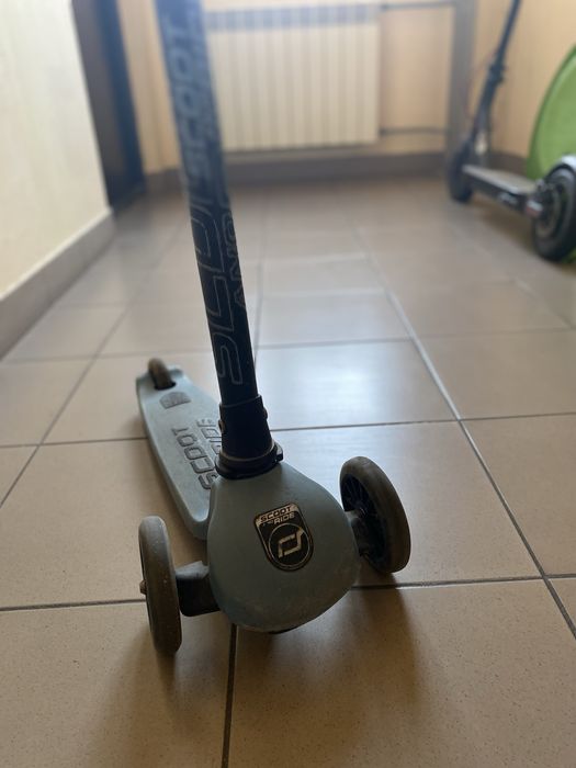 Самокат Scoot and Ride Highwaykick 3 LED б/у