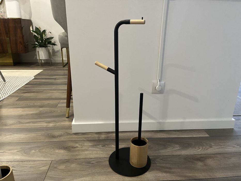 Piaçaba com porta-rolos SCANDI PRETO OU BRANCO
