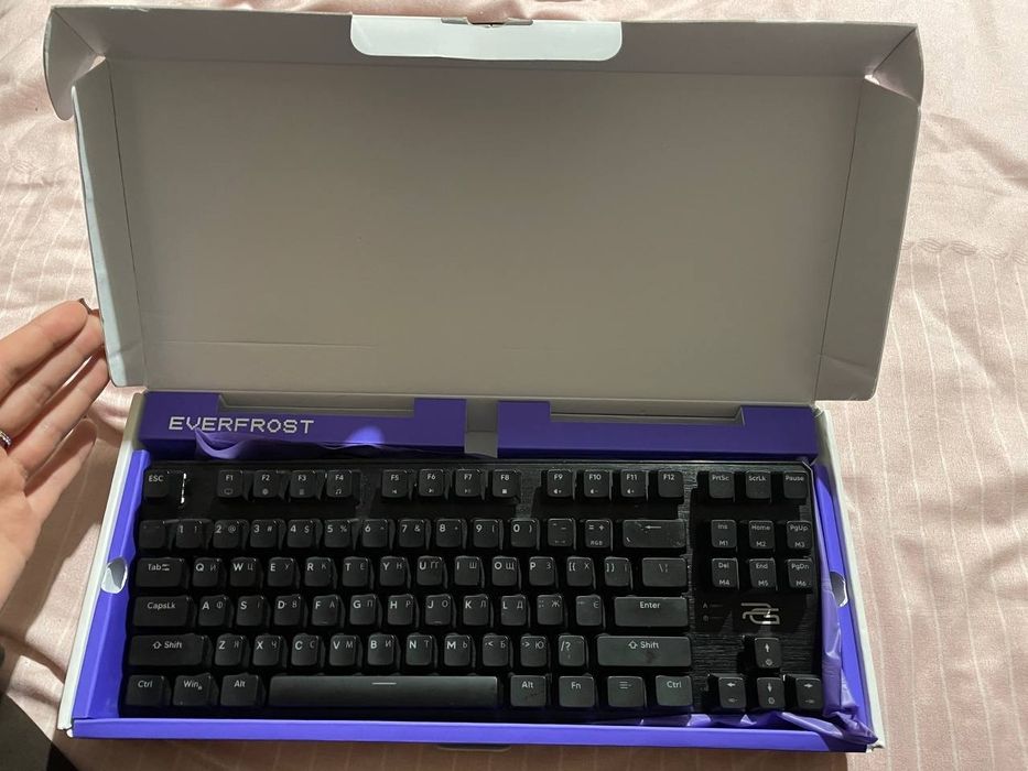 Клавіатура Everfrost