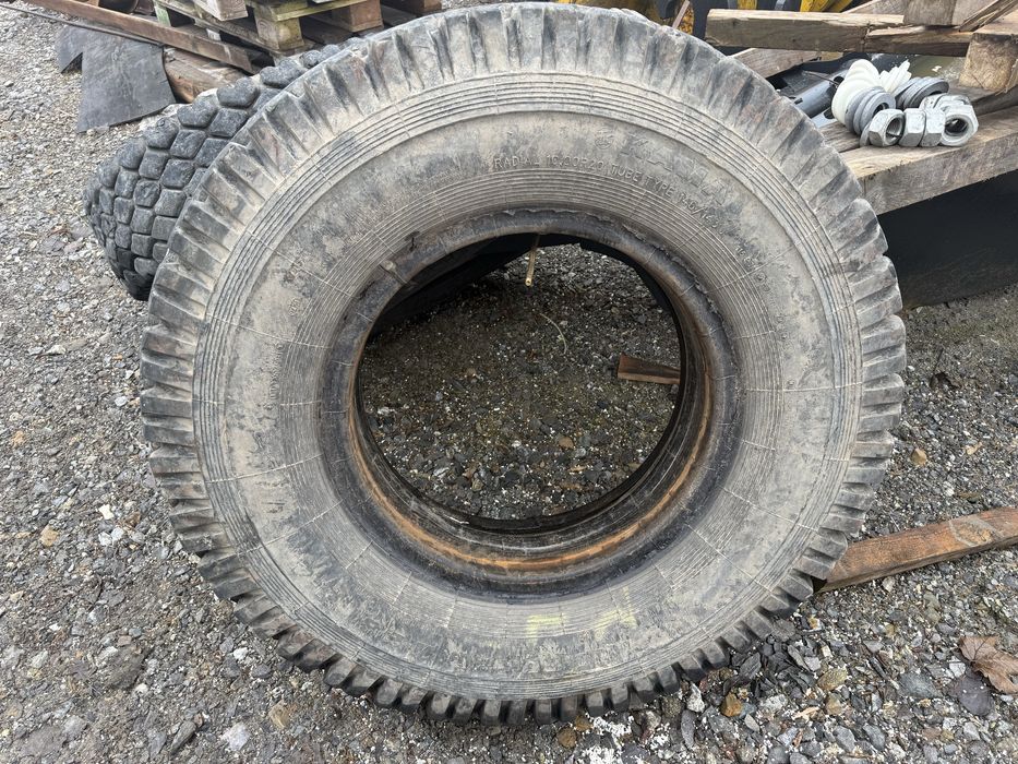 Opony 1000-20 sprzedam