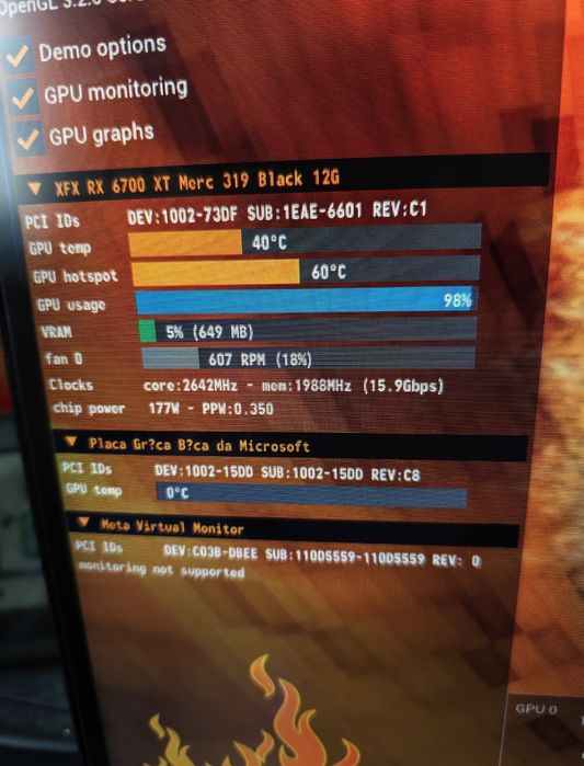 XFX AMD Radeon 6700XT 12GB (com avaria\p\ reparação) - ler com atenção