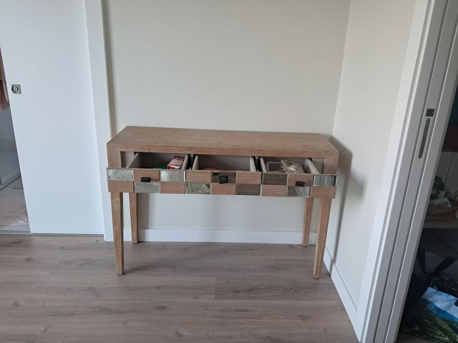 Consola para  Entrada