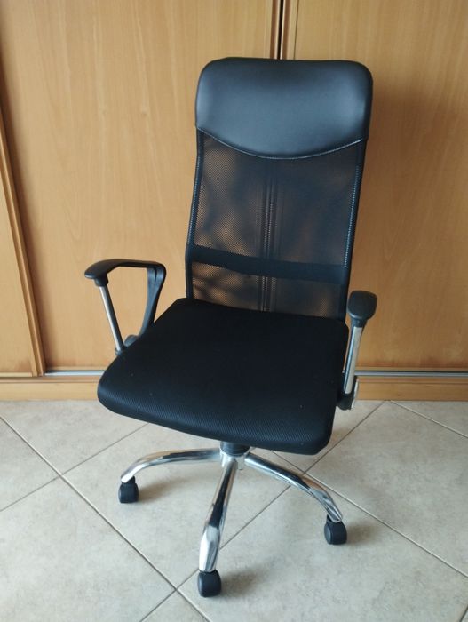 Cadeira de Escritório Preta