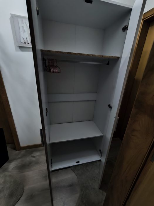 Roupeiro Branco 2 portas