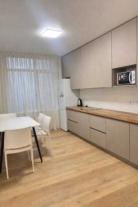 Оренда затишної однокімнатної квартири 40 м. ЖК "Кришталеві джерела"