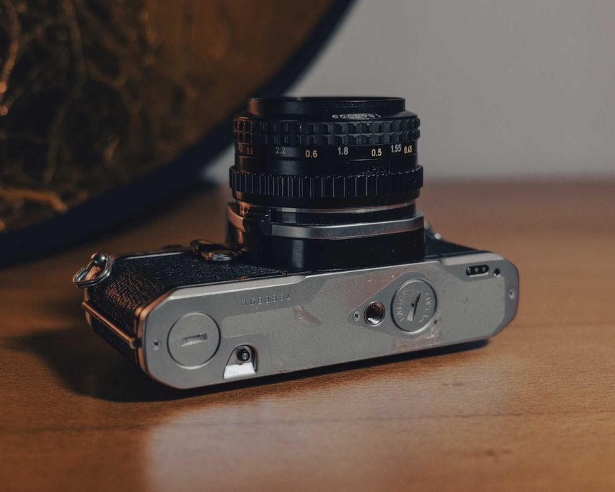 Pentax ME com lente Pentax 50mm 1.7