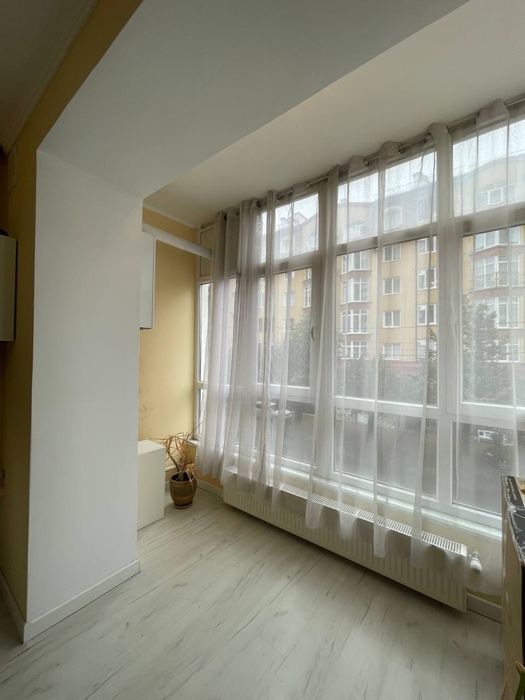 Продаю квартиру в центрі Івано-Франківська