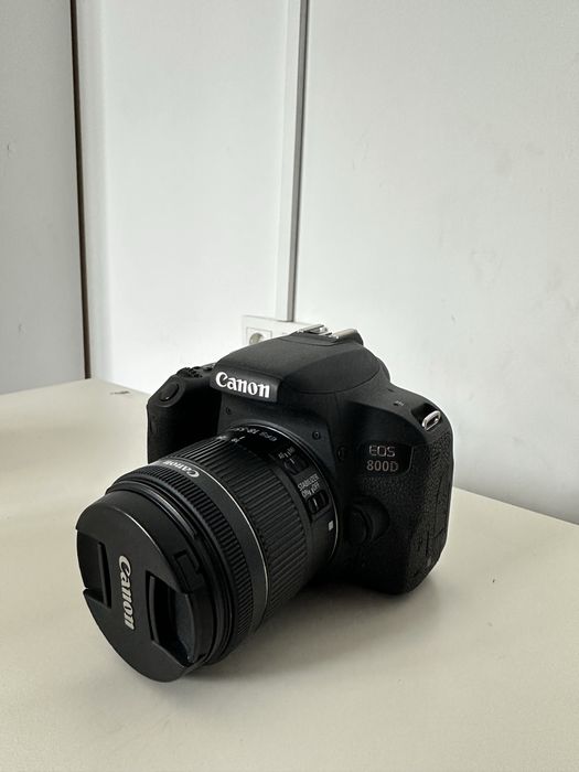 Продам фотоапарат Canon 800d+обʼєктив 18-55 Wi-fi