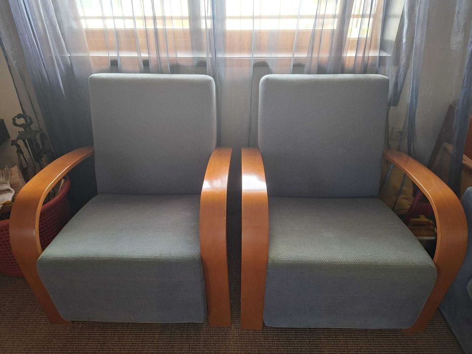 Sofá usado azul com duas poltronas individuais
