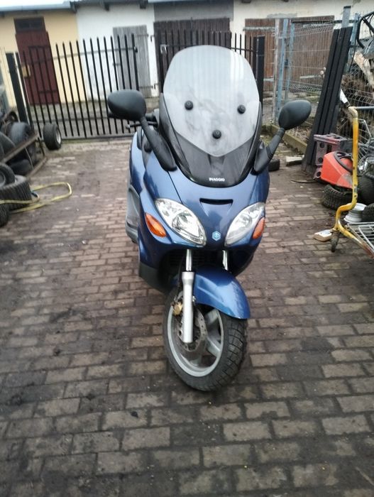 Skuter Piaggio x9 125 Evolution z Niemiec