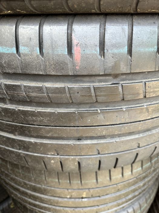 285/40/21 Goodyear