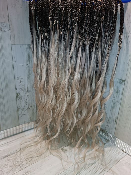 Де локони , афрокосички