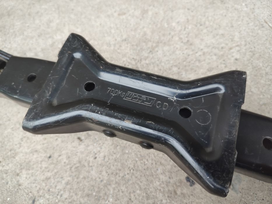 Домкрат Toyota Yaris тойота яріс