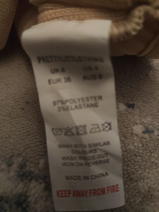 Нове сексуальнее боді PrettyLittleThing в рубчик, Розмір S (EUR 36)