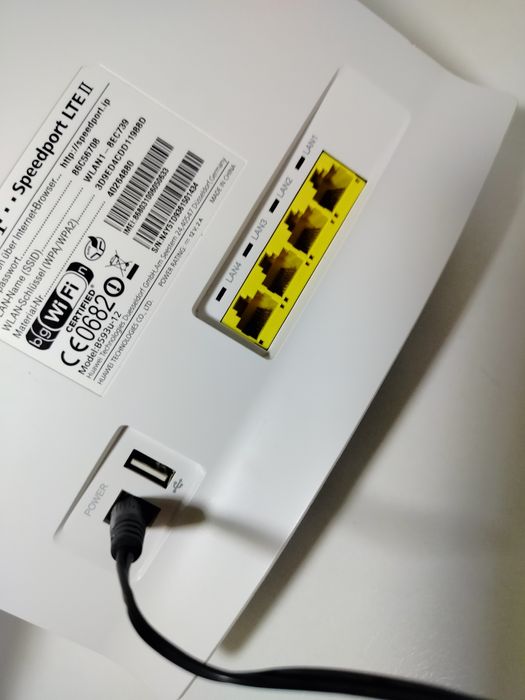 HUAWEI Router na kartę SIM 4G LTE model do internetu laptopa tabletu