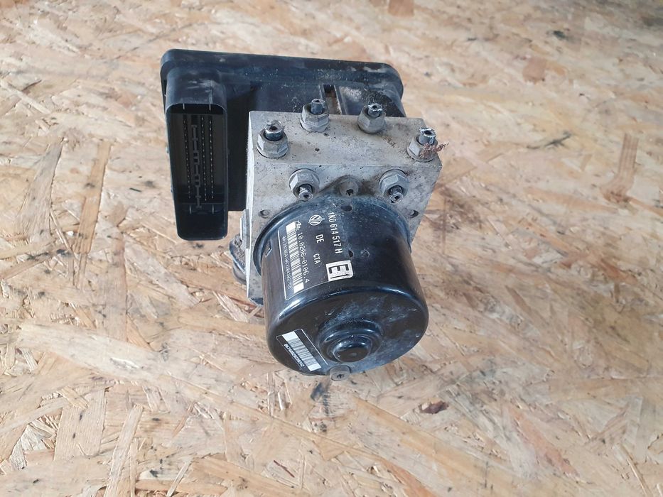 Pompa sterownim Abs Esp Vw Golf 5 V 04 r 1.9 sprawna