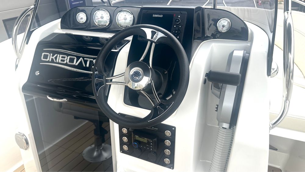 Nowa Łódź motorowa Barracuda 545 Open Mercury F115 ELPT przyczepa FILM