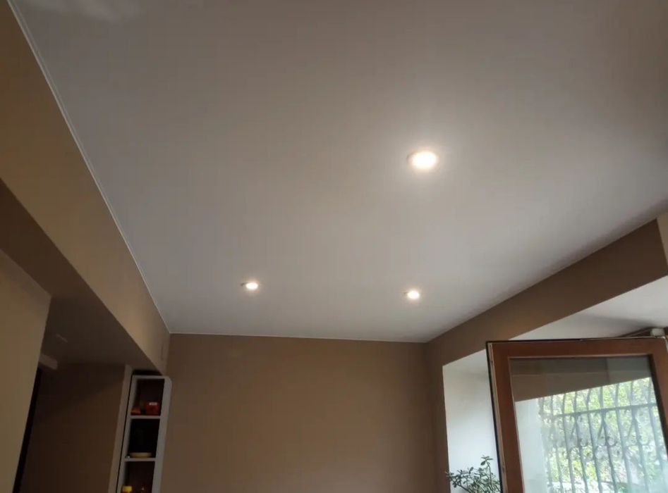 Натяжні стелі/натяжные потолки