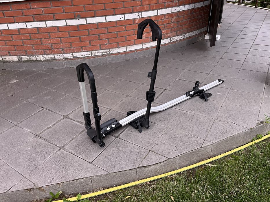 Thule UpRide 599 велокріплення на дах авто