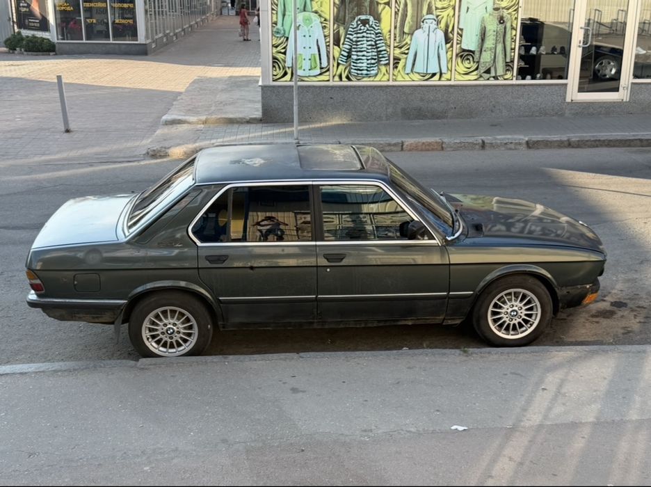 BMW 5-series e28 / цікавить обмін