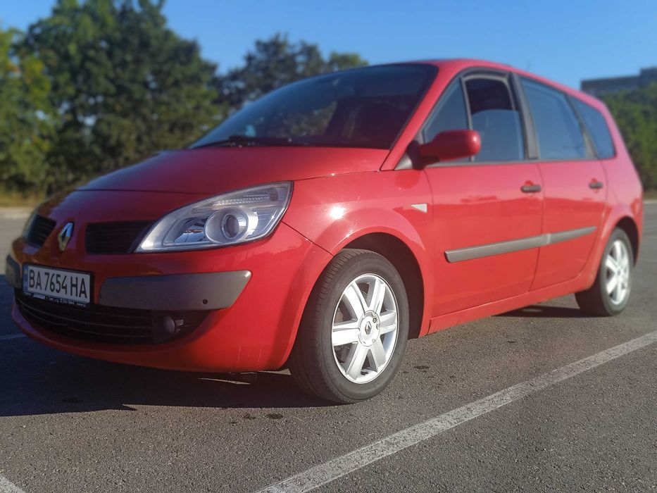 Рено Сценик 2.0.