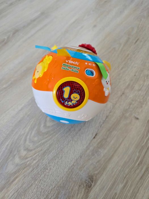 Migocząca hula kula firmy VTech