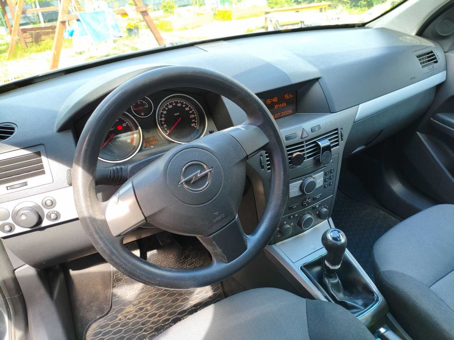 Opel Astra 3 (H) - 1.6 - 2006