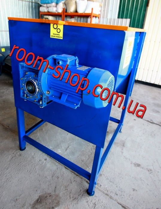 Смеситель шнековый, горизонтальный, змішувач, смеситель кормов, шнек