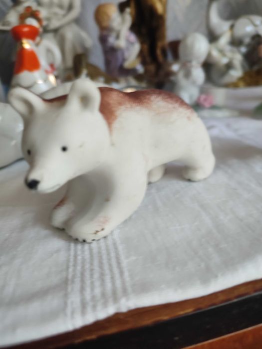 Статуэтки из камня