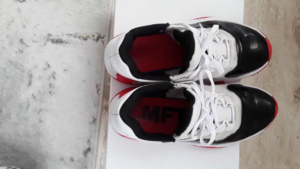 Buty  Nike Air Jordan 11 low  r. 38/39