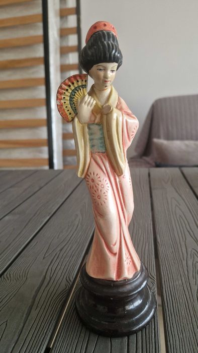 Estatueta vintage - boneca chinesa