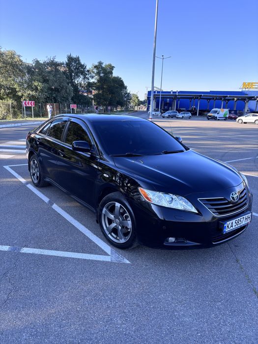 Продам Toyota Camry 40