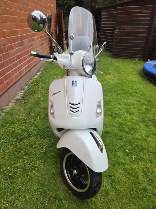 PIAGGIO Vespa 300 GTS