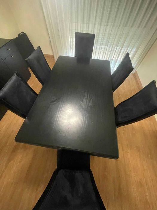 Mesa em Mogno 160 cm Extensível ( 260cm) + 6 cadeiras em bom estado